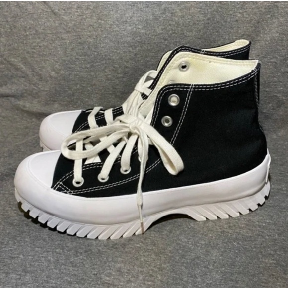 Chuck Taylor All Star Lugged 2.0 Sneakers - Picture 7 of 9